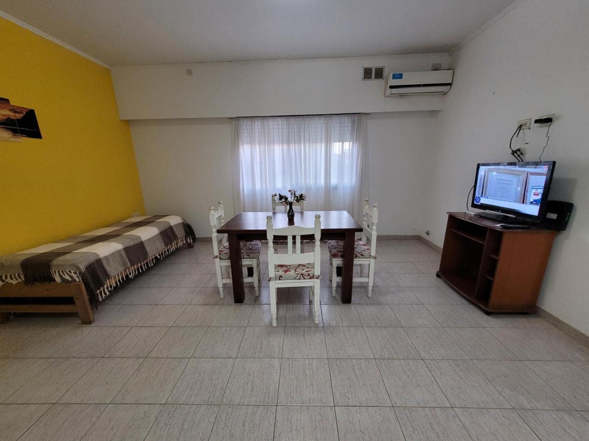 "La Irma" - Complejo De Departamentos Apartment Lincoln Bagian luar foto